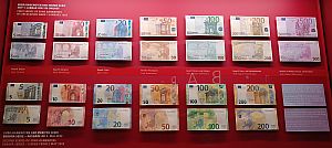 Geld alt neu 300